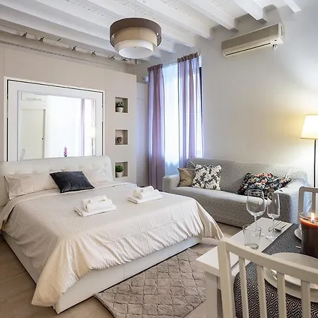 Apartament 13 Stazione Mediolan